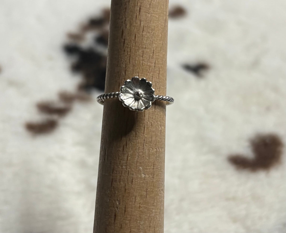Daisy If You Do Ring