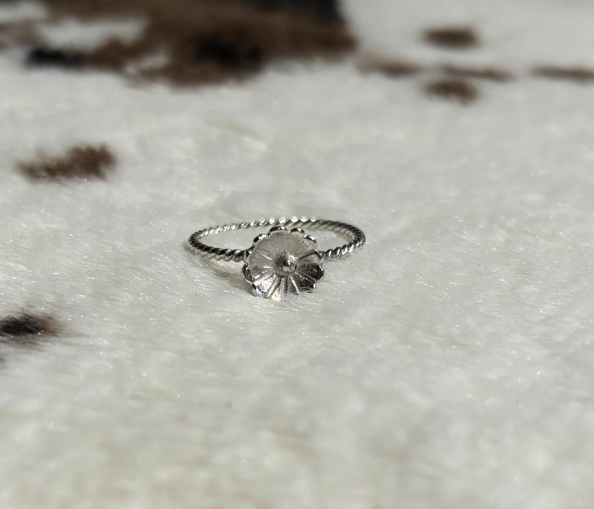 Daisy If You Do Ring